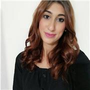 Laureata in lingue e letterature straniere impartisce lezioni per studenti di tutte le età